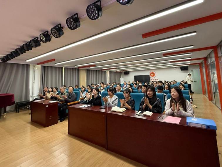 e112ef78eb224da071fb85f263db66a